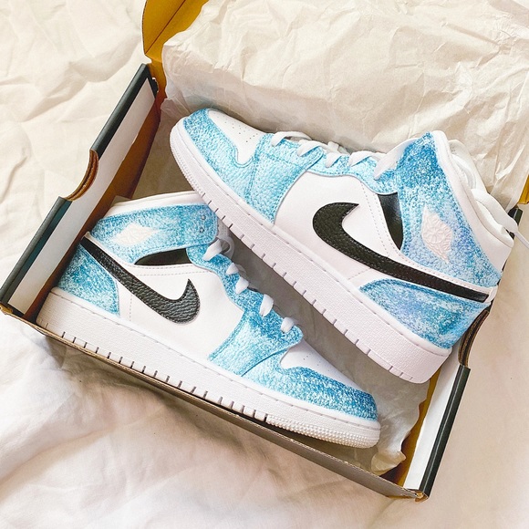 Nike glitter custom air jordan 1 mid sneakers - Picture 2 of 3